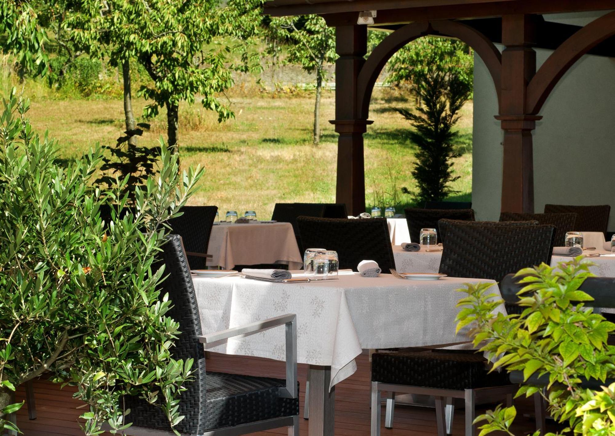 Logis Hotel Le Parc & Spa Saint-Hippolyte  Luaran gambar