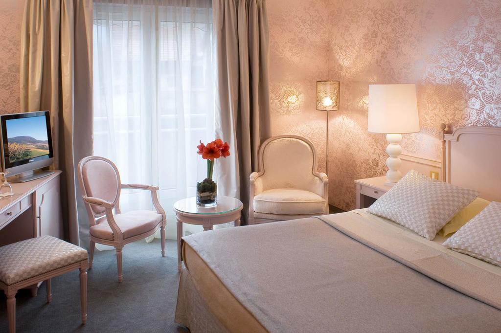 Logis Hotel Le Parc & Spa Saint-Hippolyte  Luaran gambar