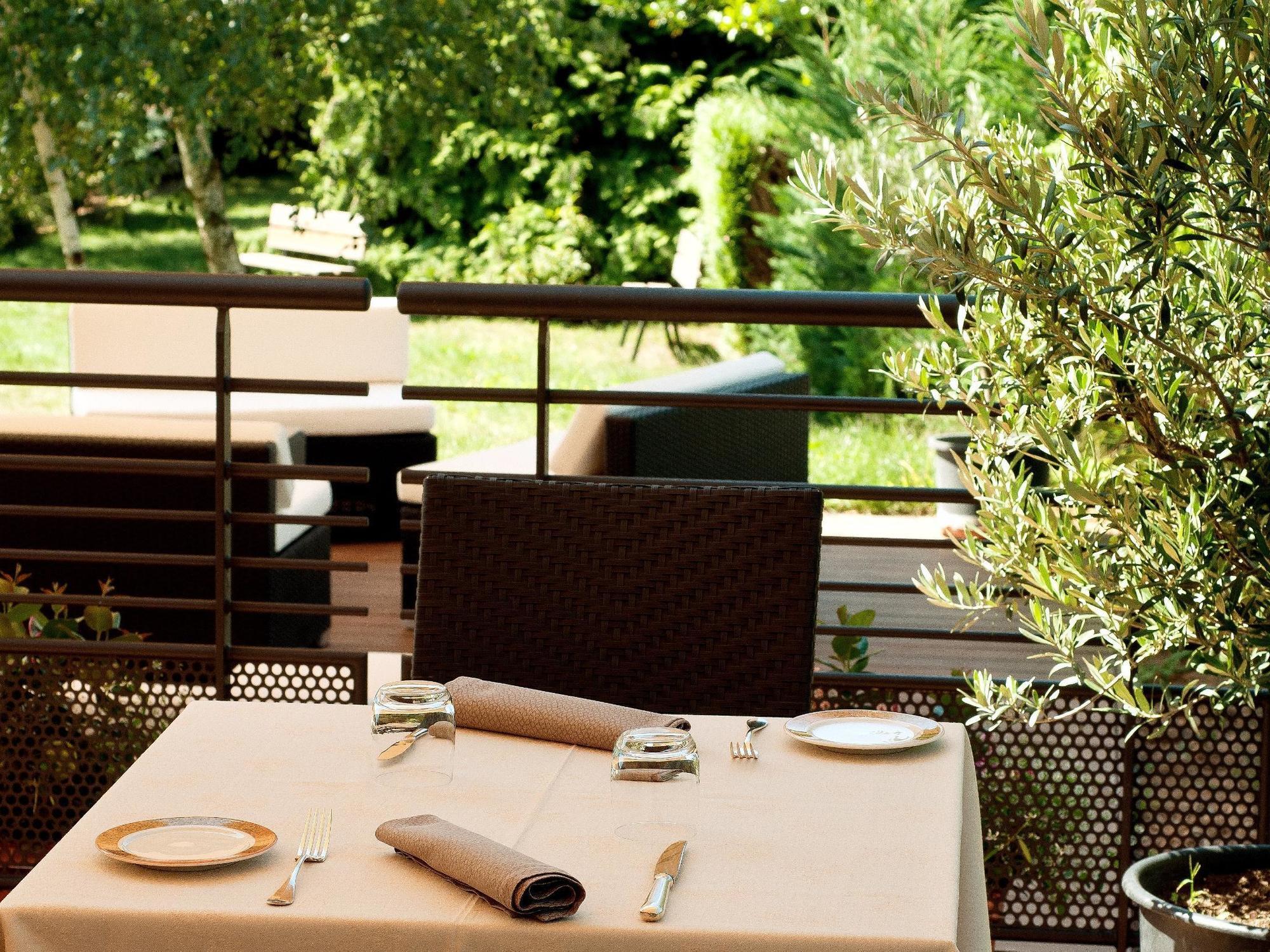 Logis Hotel Le Parc & Spa Saint-Hippolyte  Luaran gambar